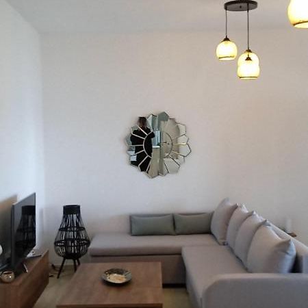 Beautiful House In Front Of The Sea Apartment Gazi Exterior photo