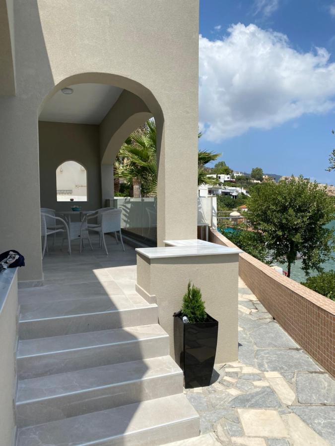 Beautiful House In Front Of The Sea Apartment Gazi Exterior photo