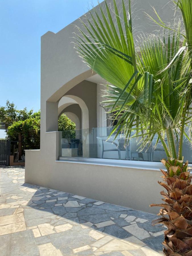 Beautiful House In Front Of The Sea Apartment Gazi Exterior photo