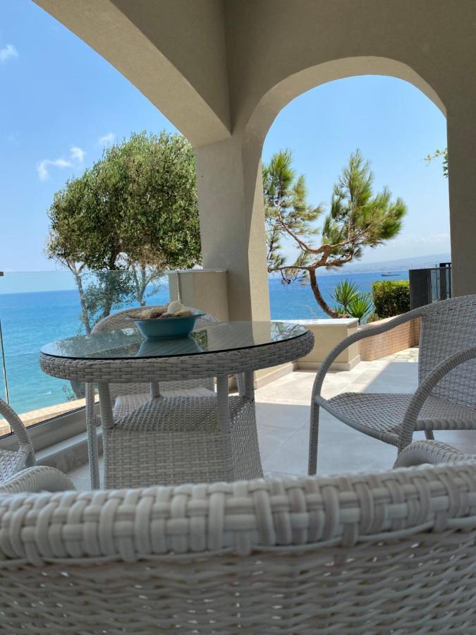 Beautiful House In Front Of The Sea Apartment Gazi Exterior photo