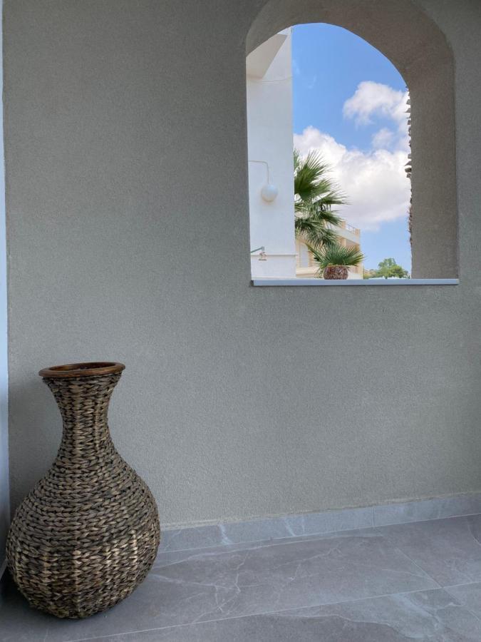 Beautiful House In Front Of The Sea Apartment Gazi Exterior photo